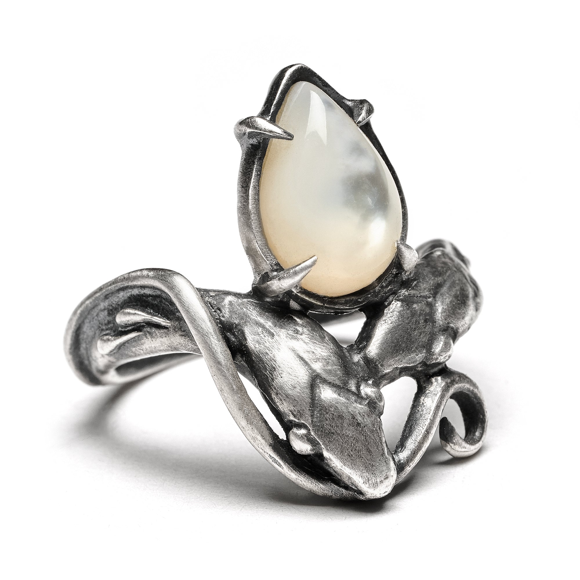 The Jeweled Outsider. Mother of Pearl Ring. * Limited *