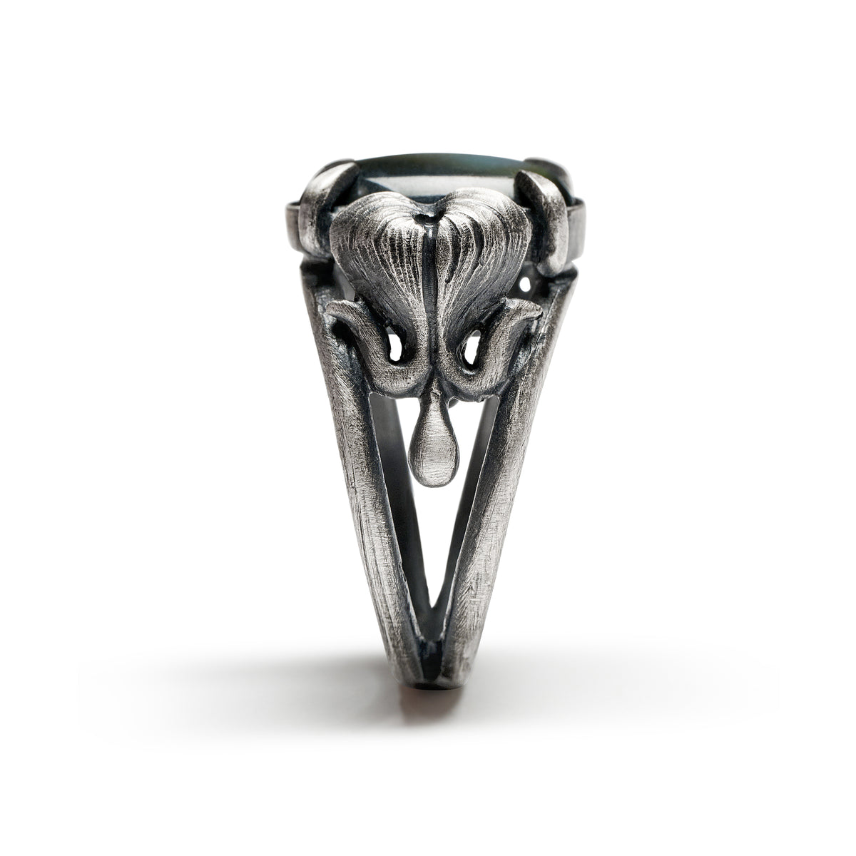 The Blood of Spring. Black Mother of Pearl Ring. *Limited*